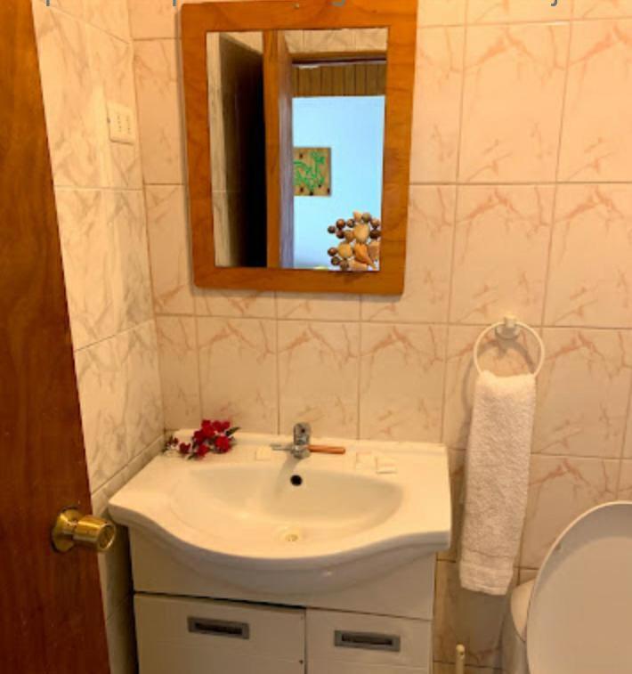 Hostal Tu'U Koihu 앙가로아 외부 사진