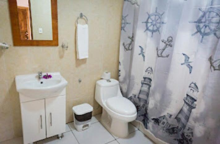 Hostal Tu'U Koihu 앙가로아 외부 사진